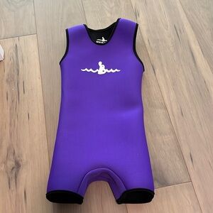 Warm belly wetsuit xs